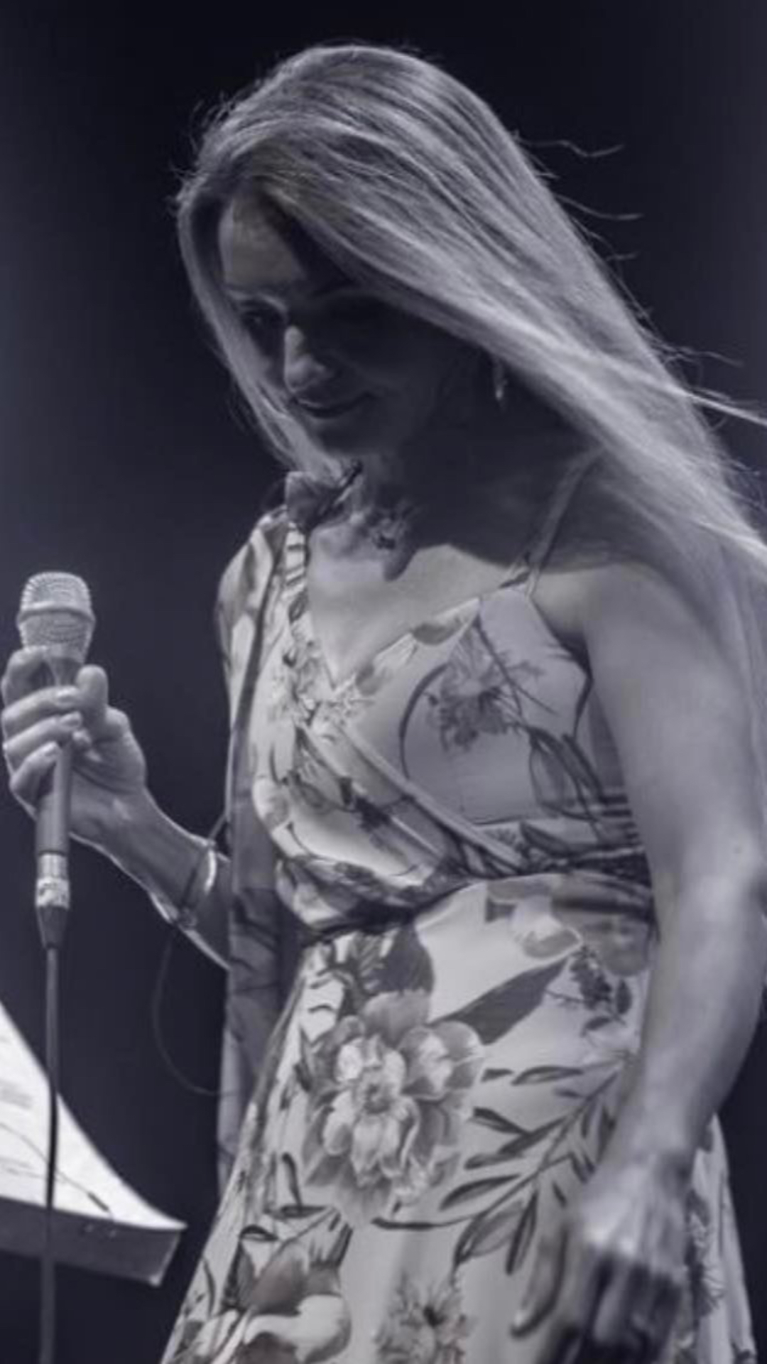 Jülide Özçelik Konser Performansı